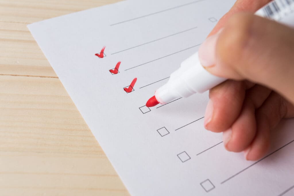 How to Perform a Digital Declutter and Organize Your Life: List making