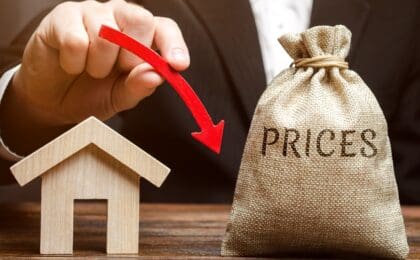 How to Convince Your Seller It's Time to Lower the Listing Price: A Guide for Real Estate Agents