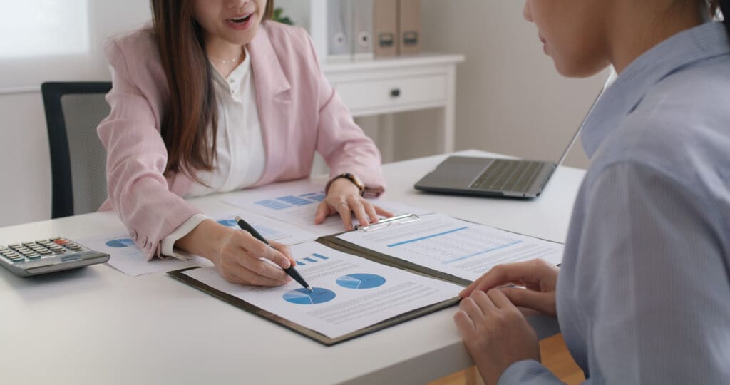 Asia stock trader agent or Sale tax loan broker advice brief and - Real-Estate-Leads How to Build a Winning Pre-Listing Presentation for Real Estate Agents: Reports