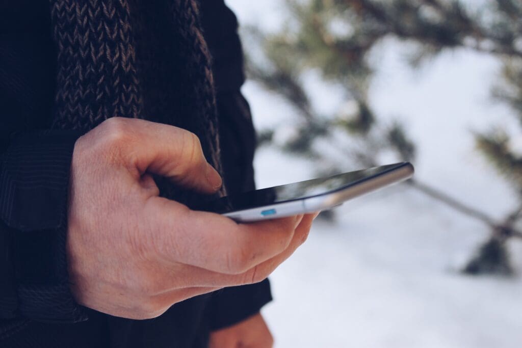 Content Marketing Mistakes That Hinder Real Estate Lead Generation: Mobile Friendly