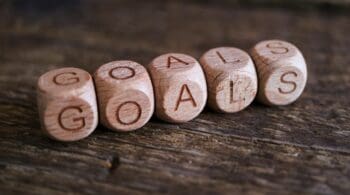 Setting and Achieving Professional Goals: A Guide for Real Estate Agents