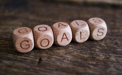 Setting and Achieving Professional Goals: A Guide for Real Estate Agents