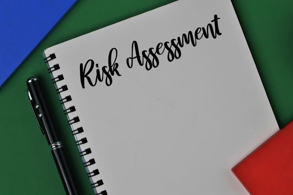 A Guide to Reducing Legal Risks in Real Estate Transactions: Risk Assessment