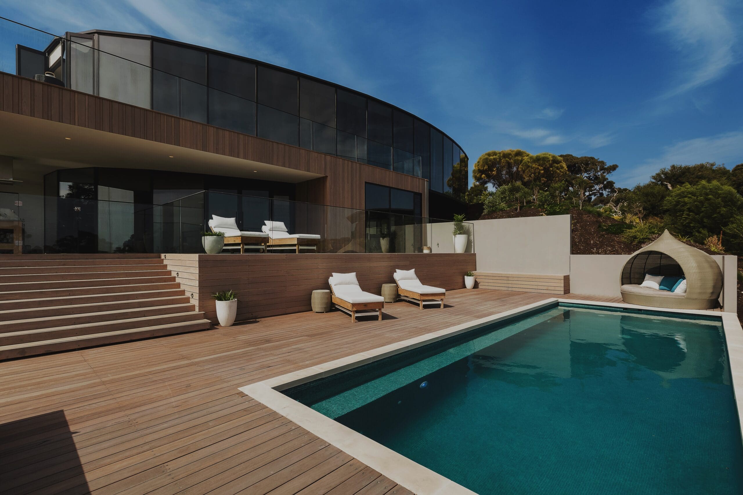 How to Effectively Market Luxury Properties