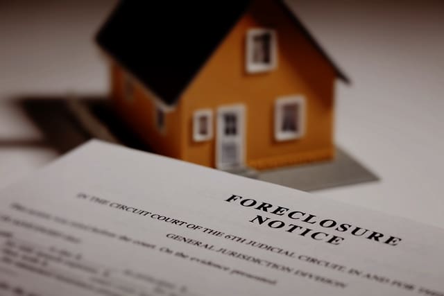 How to List a Home with a Pending Foreclosure: An Expert Guide