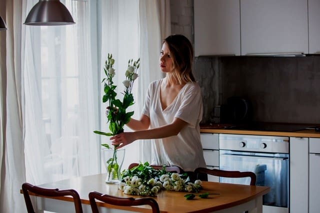 Staging Secrets: Helping Sellers Create Irresistible Listings: Finishing Touches