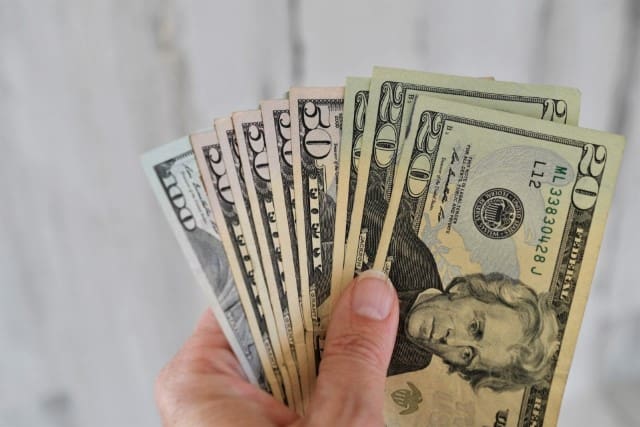 Top Challenges Facing Real Estate Agents Today and How to Overcome Them: Operational Costs