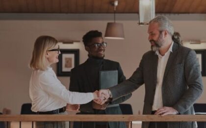 How to Choose the Right Brokerage for Your Real Estate Career