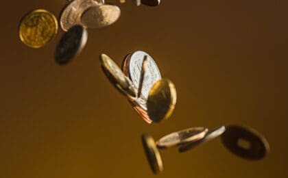 How to Handle Lowball Offers as a Seller’s Agent