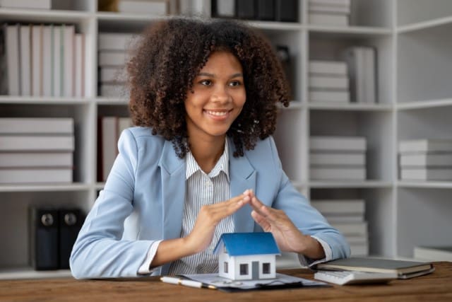 How to Communicate Market Shifts to Clients: Transparent and Positive