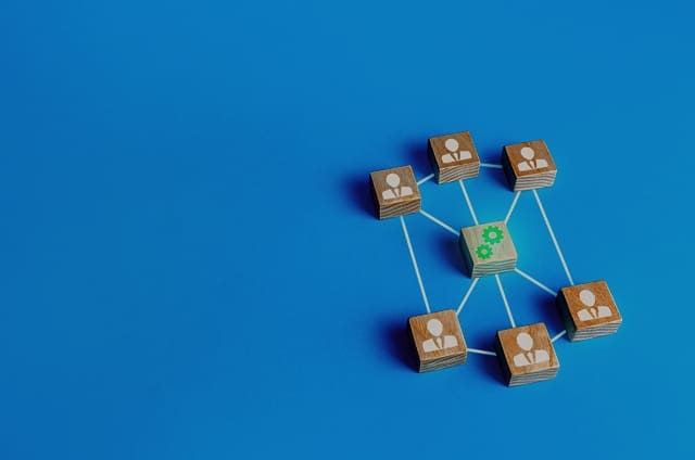 How Real Estate Agents Can Stay Top-of-Mind After the Sale:  Be a Connector