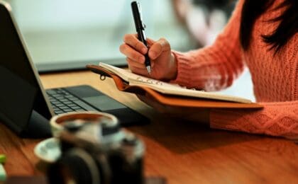 How to Write a Real Estate Market Update for Your Area