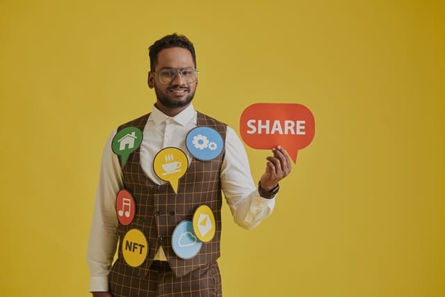 Why Real Estate Agents Should Embrace Content Marketing:  Social Media