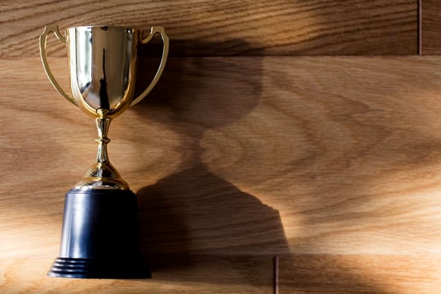 How to Build a Positive Team Culture in Real Estate: Recognizing Success