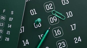 How to Create a Daily Schedule That Keeps New Agents Productive