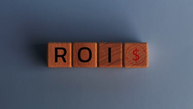 Do Real Estate Postcards Really Work for Lead Generation? ROI