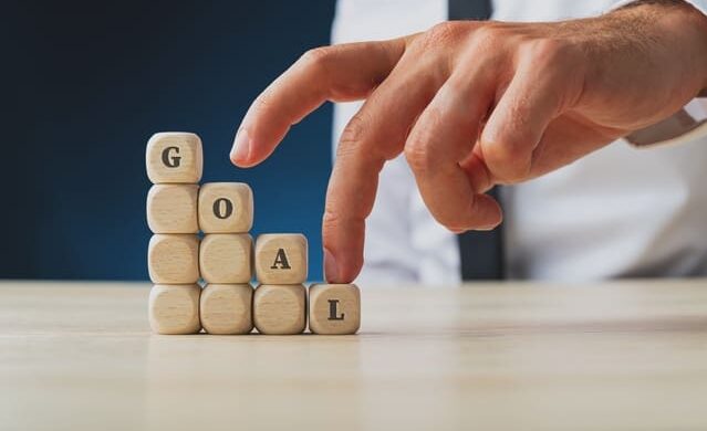 How to Set Realistic Real Estate Goals
